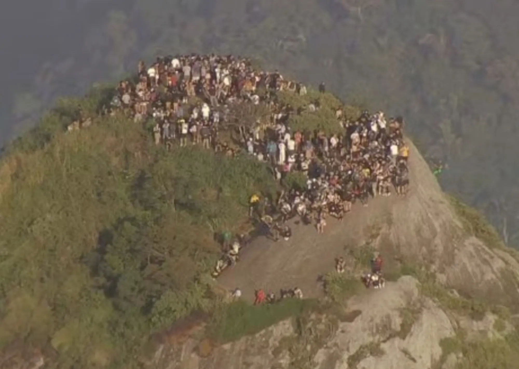 Doscientos turistas quedaron atrapados en una favela de Río de Janeiro en medio de un tiroteo entre la policía y el Comando Vermelho