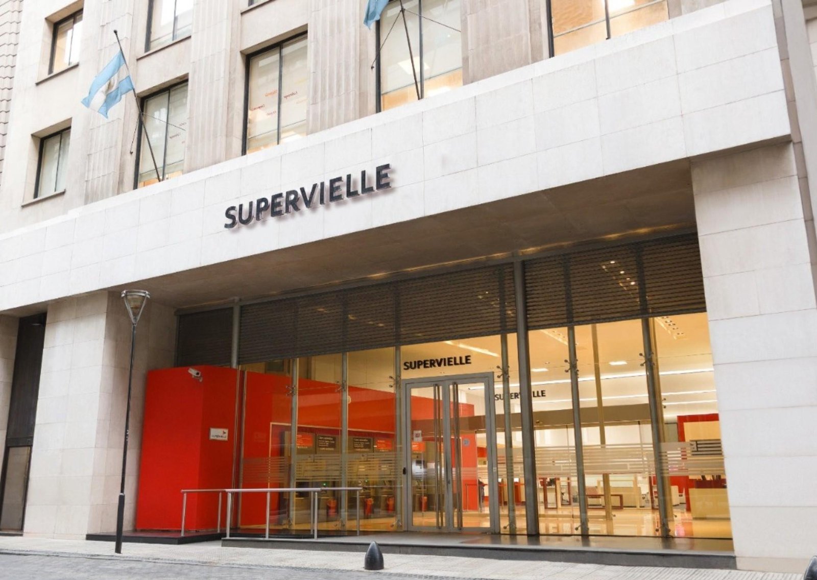 Supervielle es el primer banco privado en habilitar el depósito en dólares por la Ley de Inocencia Fiscal y redobla la apuesta con rendimientos