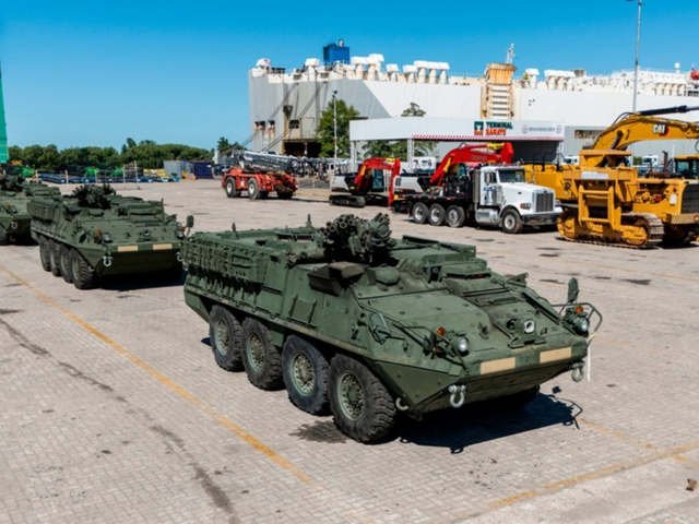 Llegaron de Estados Unidos los primeros blindados de guerra Stryker 8x8 comprados para el EjГ©rcito argentino