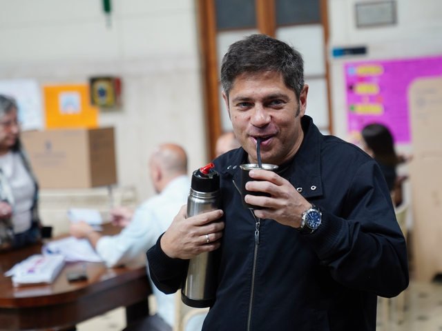 вЂњAl final, plata habГ­aвЂќ: mientras reclama fondos, Kicillof cruzГі a Milei por el swap con ganancias para Estados Unidos