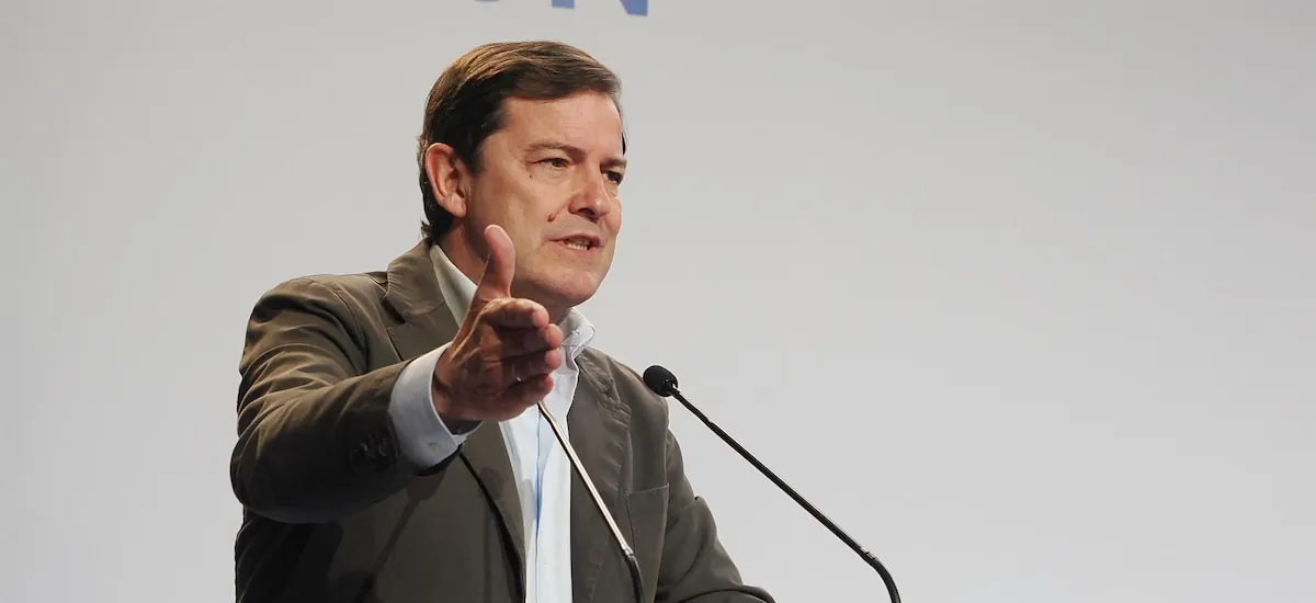 Mañueco pone como condición para negociar con Martínez (PSOE) que diga que "Sánchez no merece gobernar"